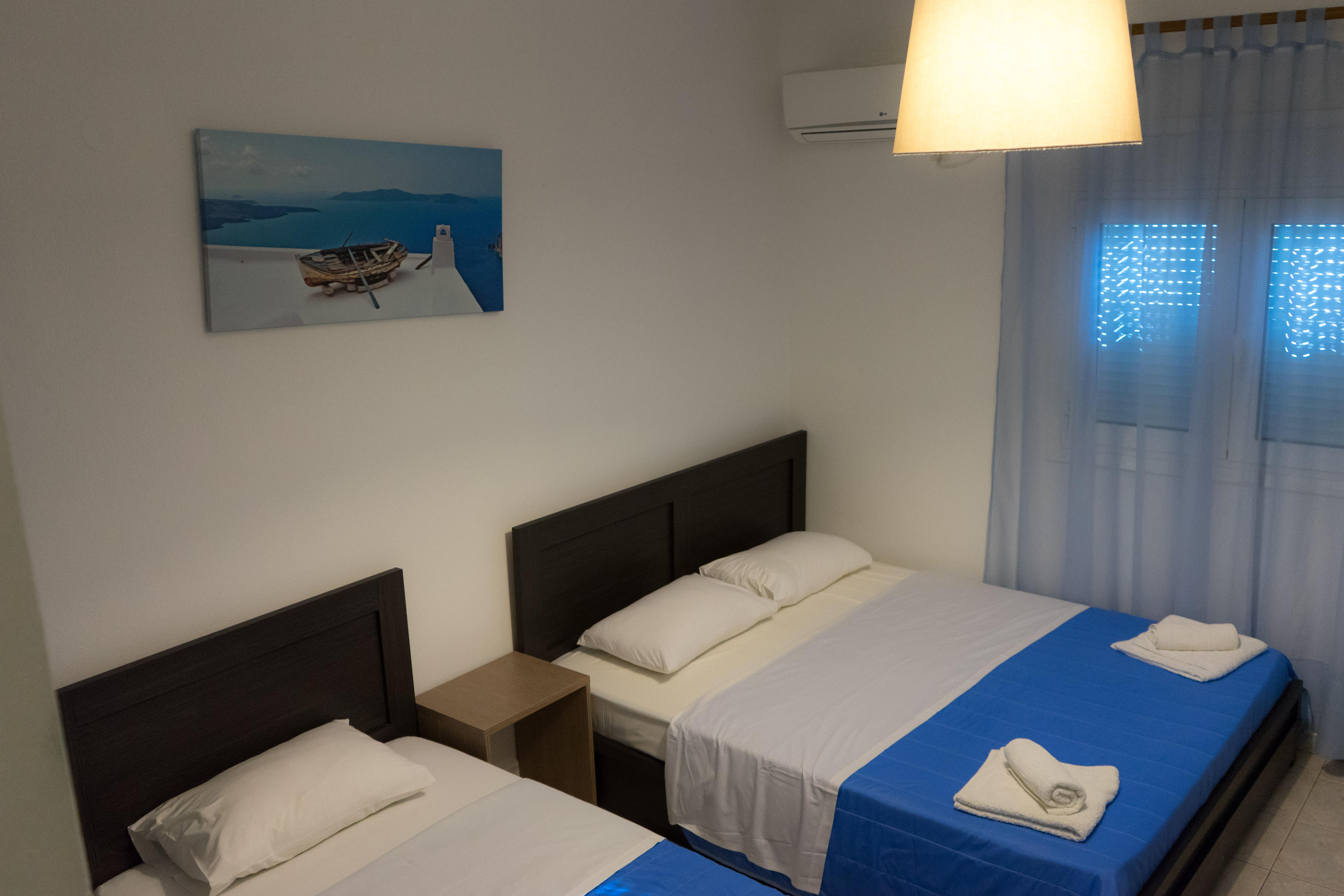 Polykratis Rooms Skiathos Town Exterior photo